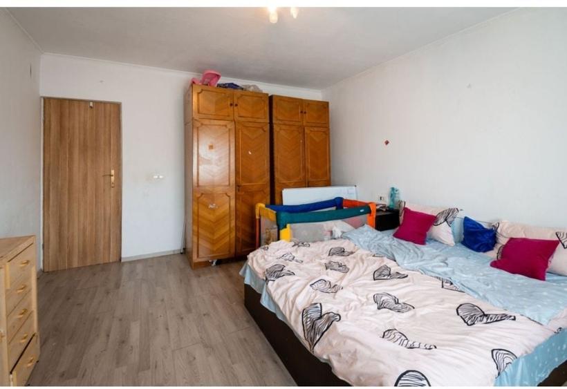 Casă cu 4 camere în Sânandrei