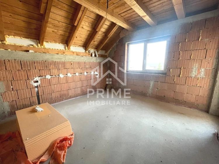 Casă cu 5 camere cu Teren 600 Mp în Central