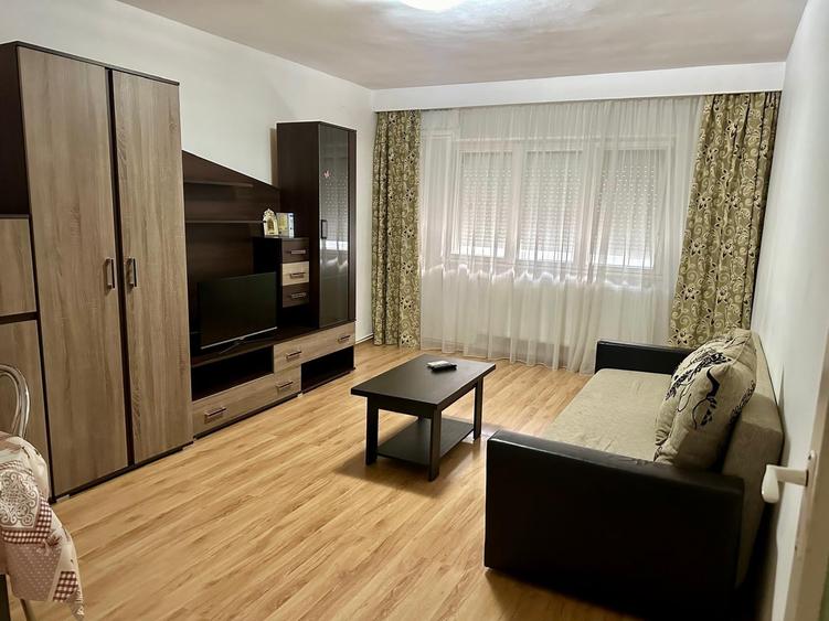 Apartament de inchiriat - 1
