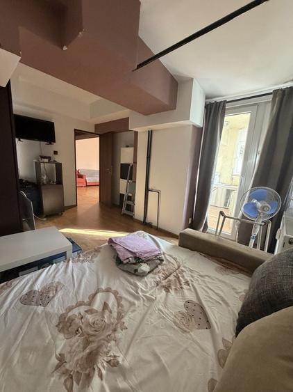 Apartament cu 2 camere semidecomandat în Republicii