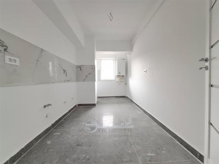 Apartament cu 3 camere decomandat în Galata