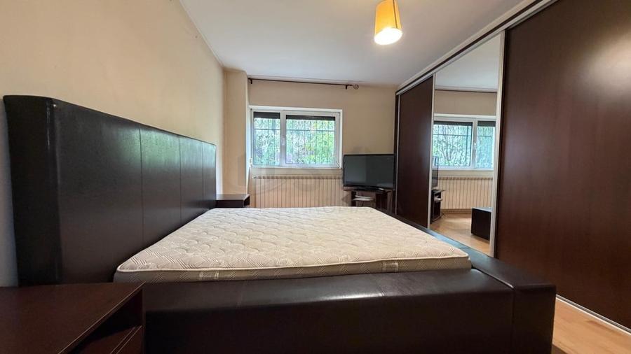 Apartament cu 4 camere decomandat, mobilat în Herăstrău