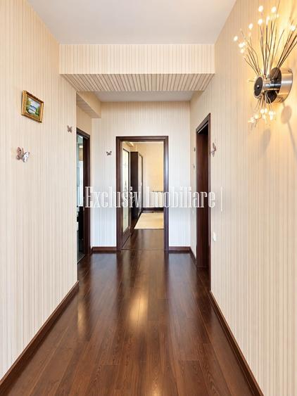 Apartament cu 3 camere decomandat în Ultracentral