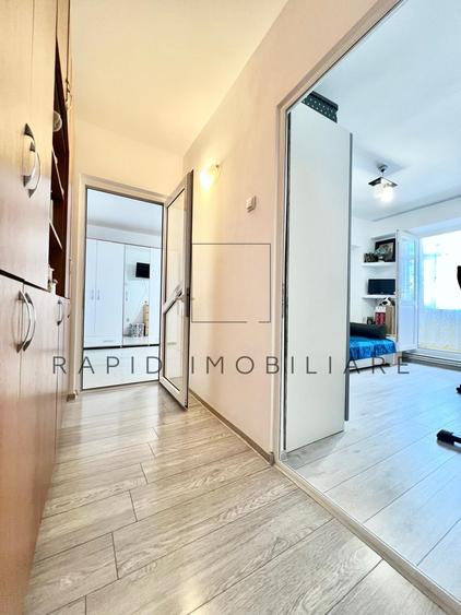 Apartament cu 4 camere decomandat în