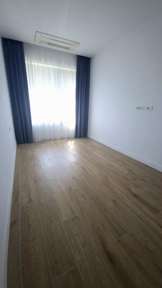 Penthouse cu 3 camere decomandat în Grădina Icoanei