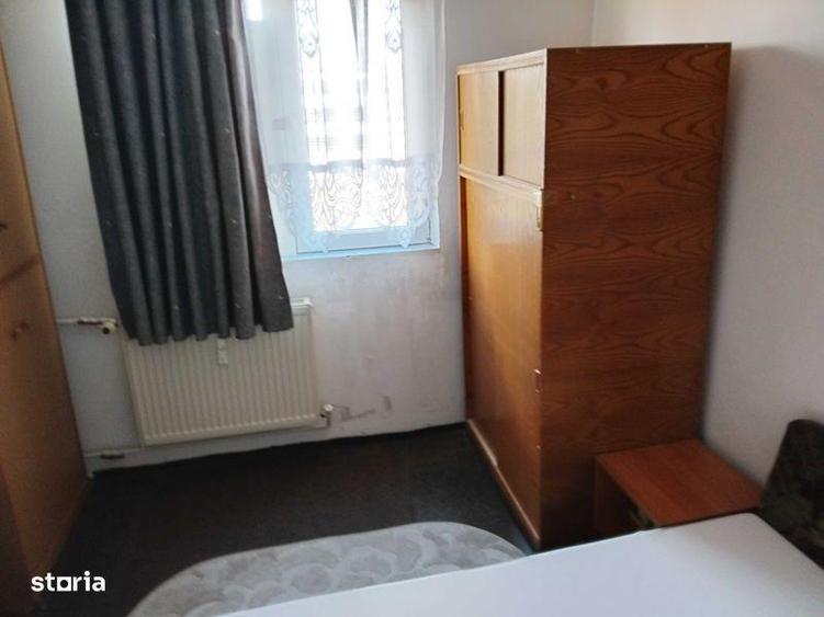Apartament cu 2 camere semidecomandat în Intim