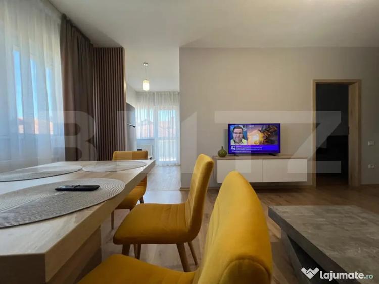 Apartament cu 3 camere decomandat în Spitalul Județean