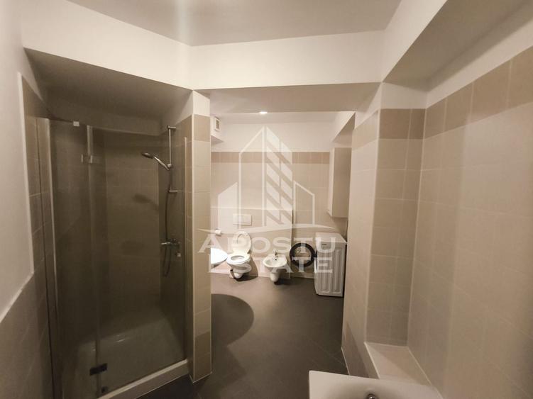 Apartament cu 3 camere decomandat, mobilat în Torontalului