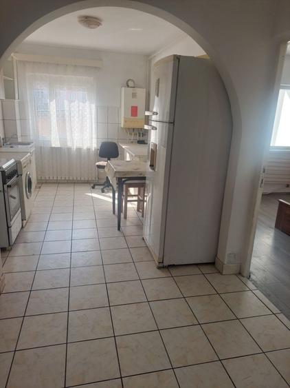 Apartament et.1,comf. 1,deco, 53 mp hol mare open space cu bucataria - 4
