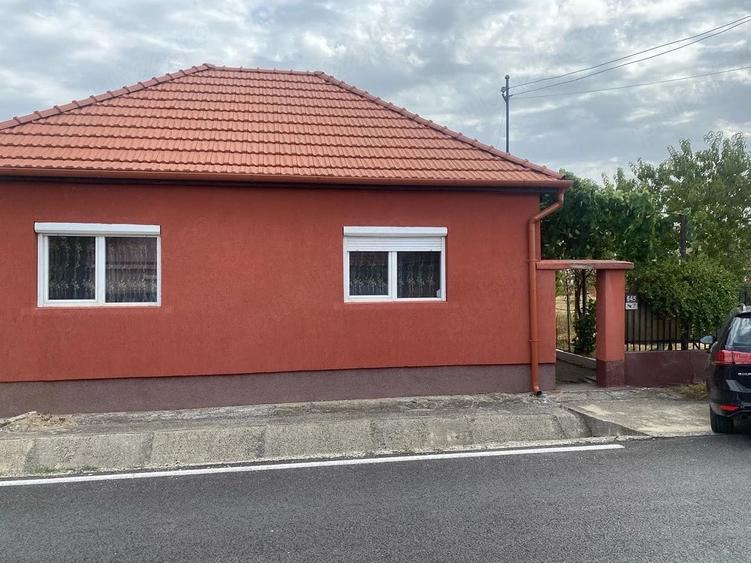 Casă cu 2 camere cu Teren 1079 Mp în Tileagd