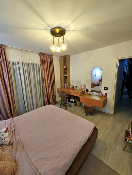 Casă individuală cu 5 camere cu Canalizare în Dej