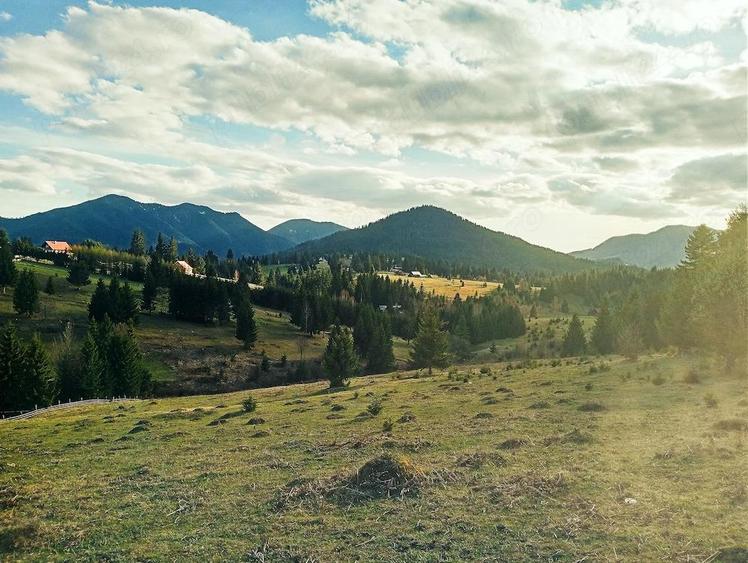 Teren de 1000 mp, în Prundu Bârgăului