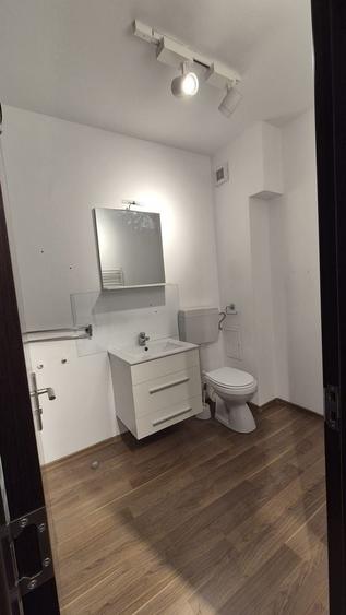 Apartament cu 4 camere decomandat în Domenii