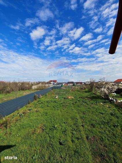 Casă cu 3 camere cu Teren 956 Mp în Bucovăț
