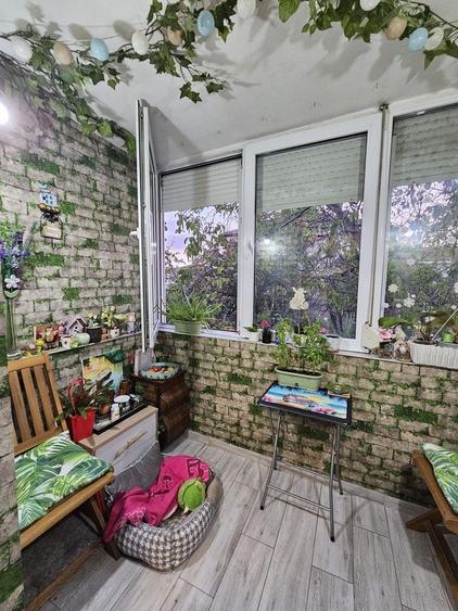 Apartament cu 3 camere decomandat în Rogerius