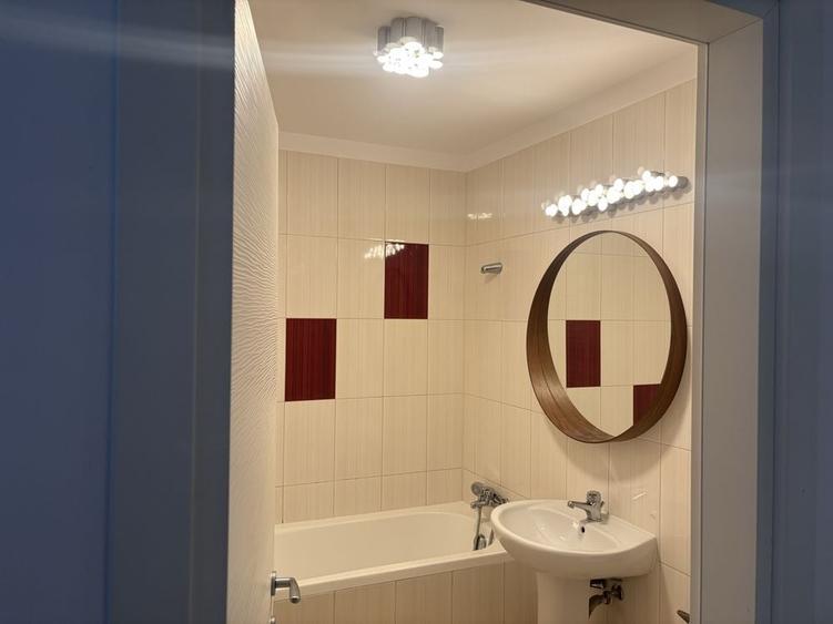 Apartament cu 2 camere decomandat în Theodor Pallady