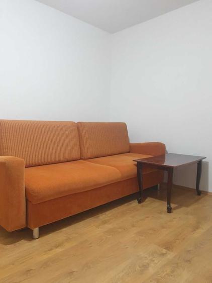 Apartament cu 2 camere semidecomandat în 1 Mai