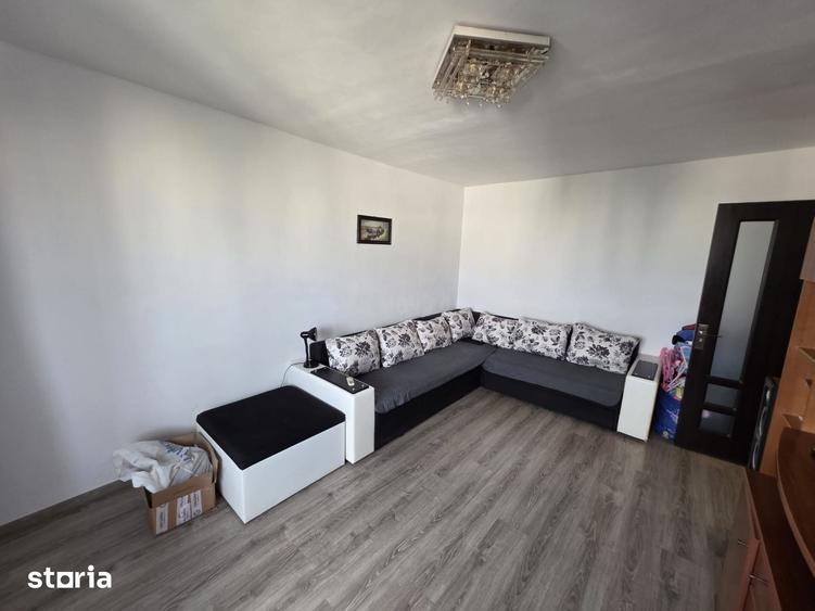 Apartament cu 3 camere decomandat în Militari