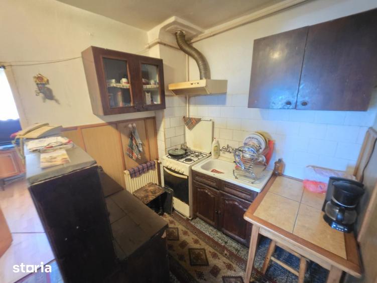 Apartament cu 2 camere semidecomandat în Florilor