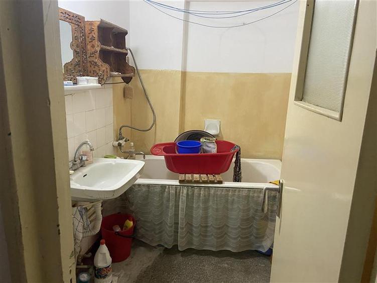 Apartament cu 2 camere nedecomandat în Gară