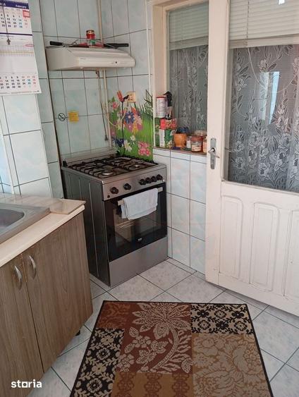 Apartament cu 2 camere, mobilat în Micro 14