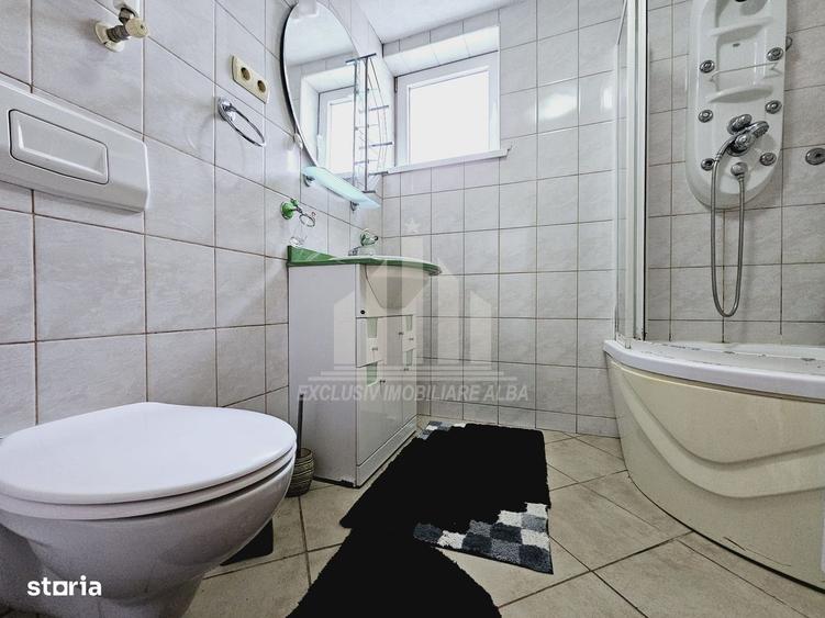 Casă cu 4 camere cu Canalizare în Bărăbanț