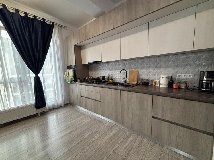 Apartament cu 3 camere în Mihai Viteazul
