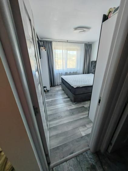 Apartament cu 2 camere semidecomandat în Micro 15