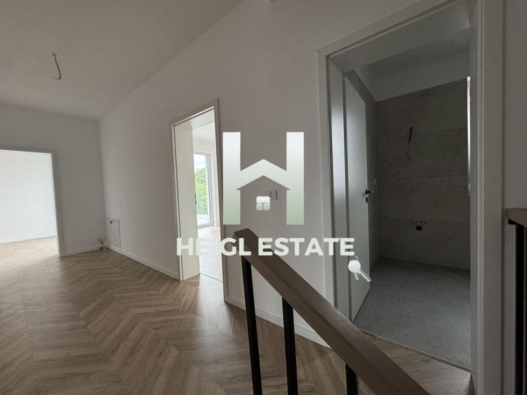 Duplex cu 5 camere cu Canalizare în Dumbrăvița