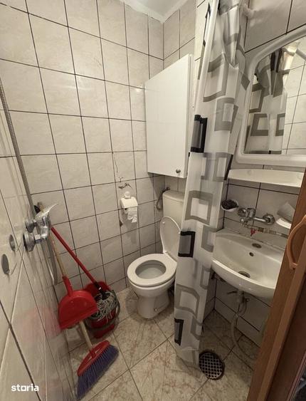 Garsonieră decomandată în Complex Studențesc