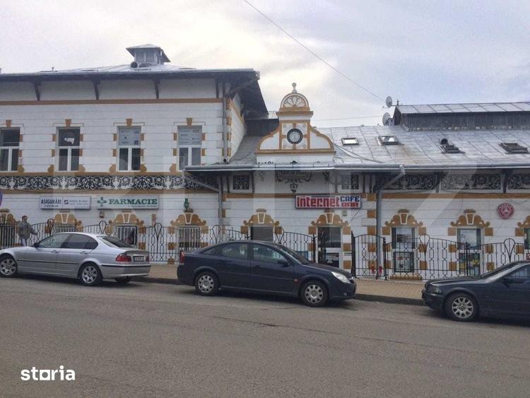 Spațiu comercial, de 3,000 mp, în Central