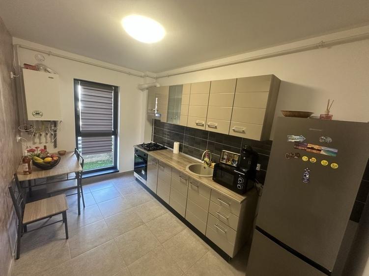 Apartament cu 2 camere decomandat în Cristian