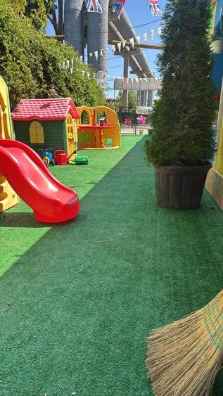 Casă cu 4 camere cu Teren 300 Mp în Central