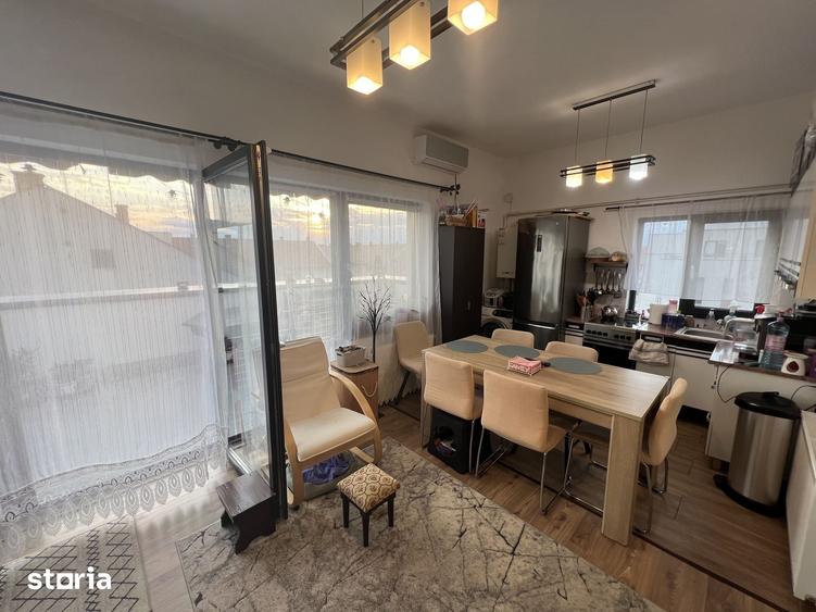 Apartament cu 3 camere în Soarelui