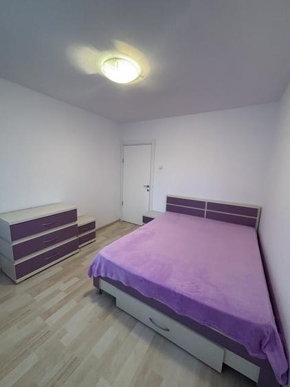 Apartament cu 2 camere decomandat în Drumul Taberei