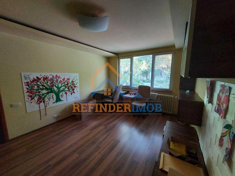 Apartament 3 camere sector 4 - zona Resita - 2