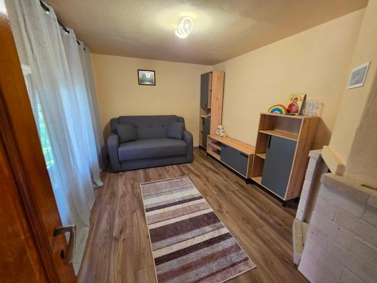 Casă individuală cu 4 camere cu Teren 1800 Mp în Cârligu Mare