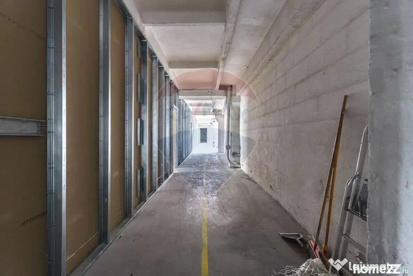 Spațiu comercial, de 448 mp, în 13 Decembrie