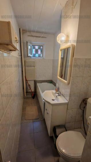 Garsonieră decomandată în Complex Studențesc
