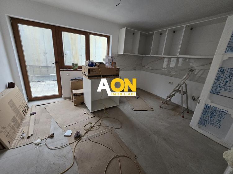 Duplex cu 3 camere cu Canalizare în Cetate