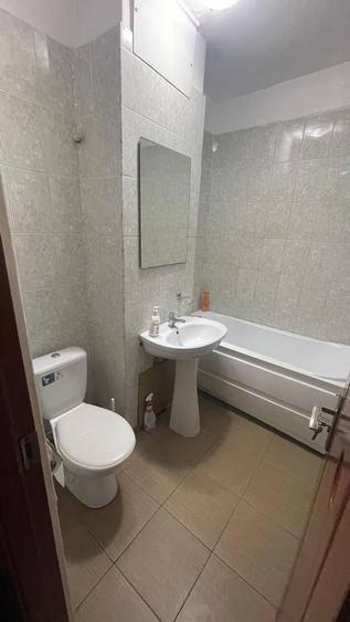 Apartament cu 3 camere nedecomandat în Păcurari