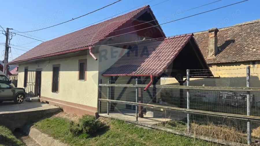 Casă cu 2 camere cu Teren 226 Mp în Hoghilag