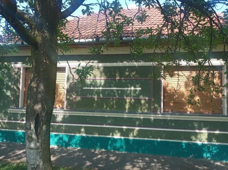 Casă cu 4 camere în Iosia