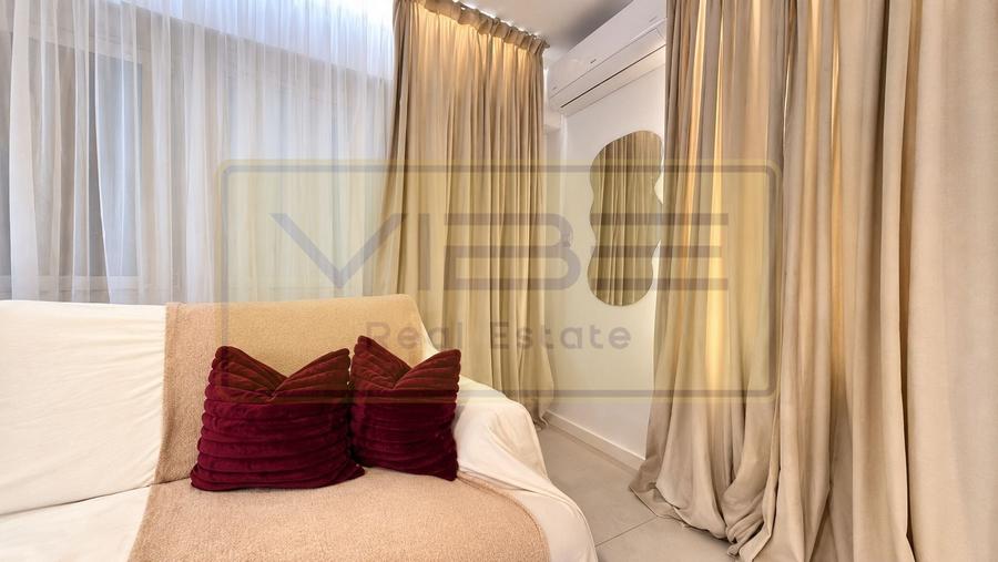 Apartament cu 3 camere semidecomandat, mobilat în Tătărași