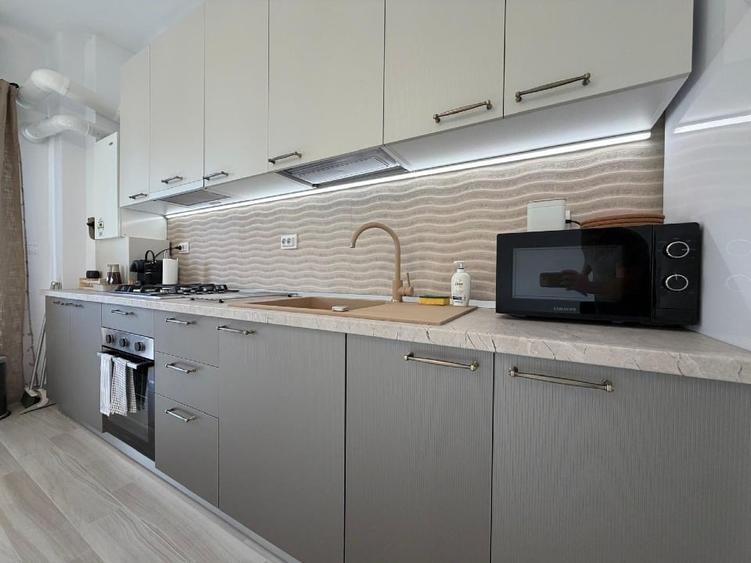 Apartament cu 2 camere decomandat, mobilat în Central
