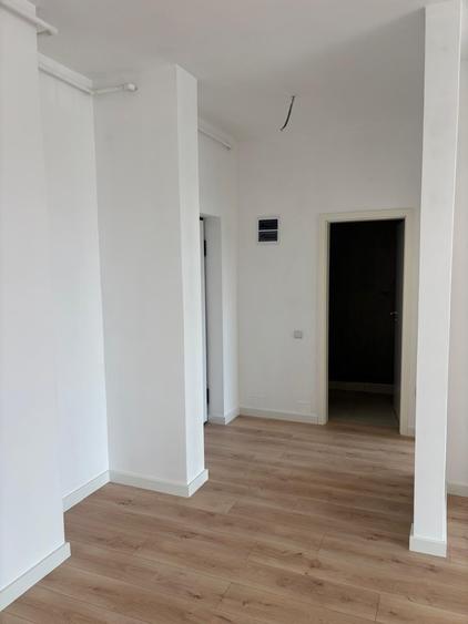 Apartament cu 2 camere semidecomandat în Florești