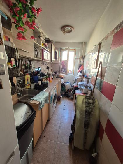 Apartament cu 2 camere semidecomandat în Costin Georgian