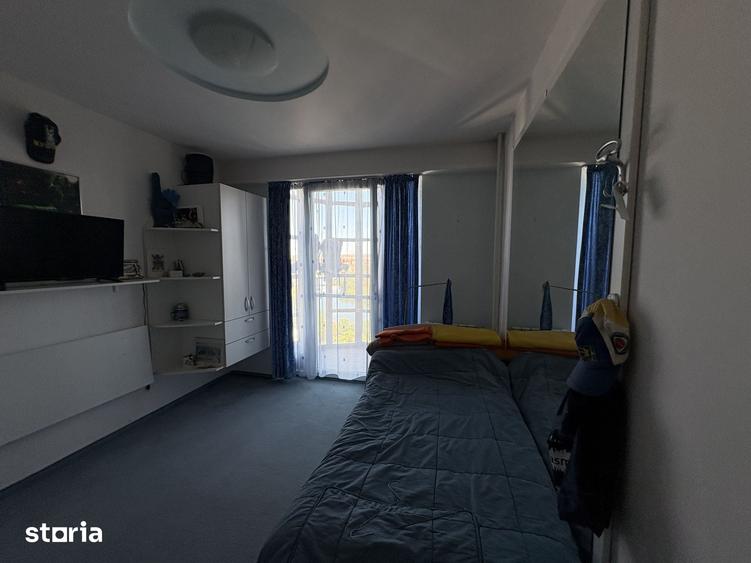 Apartament cu 4 camere în Ultracentral