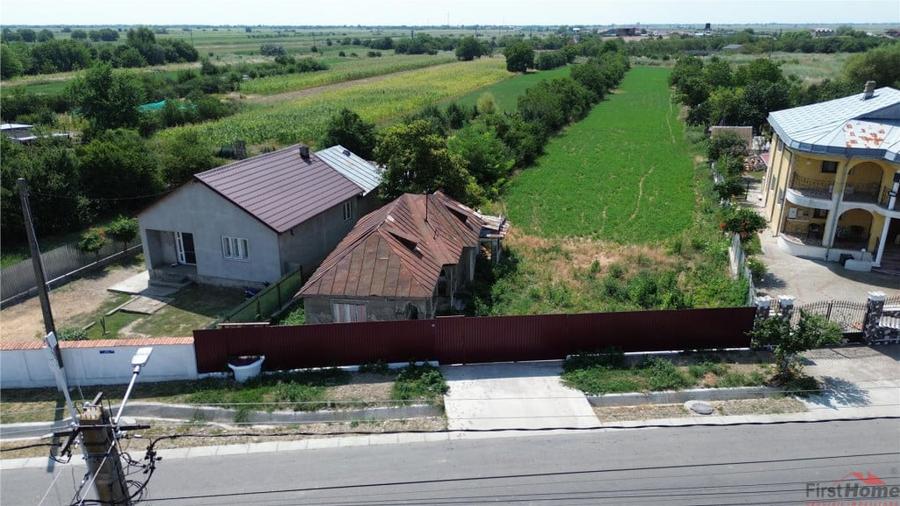 Teren de 4699 mp, în Milcovul