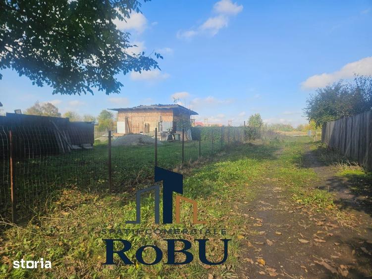 Teren de 872 mp, în Stupini